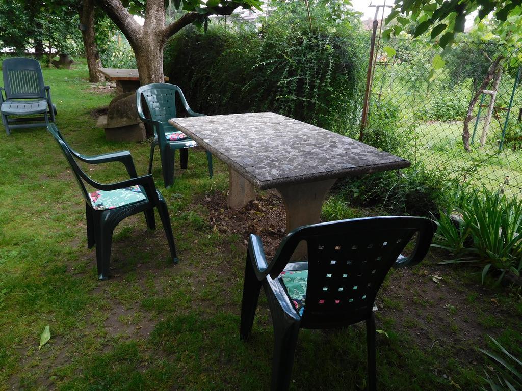 U Tej Acomodação com café da manhã Cumiana Exterior foto